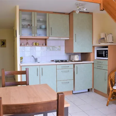 Avec Terrasse Vue Sur Du Coz-pors A - Ref 726 Daire